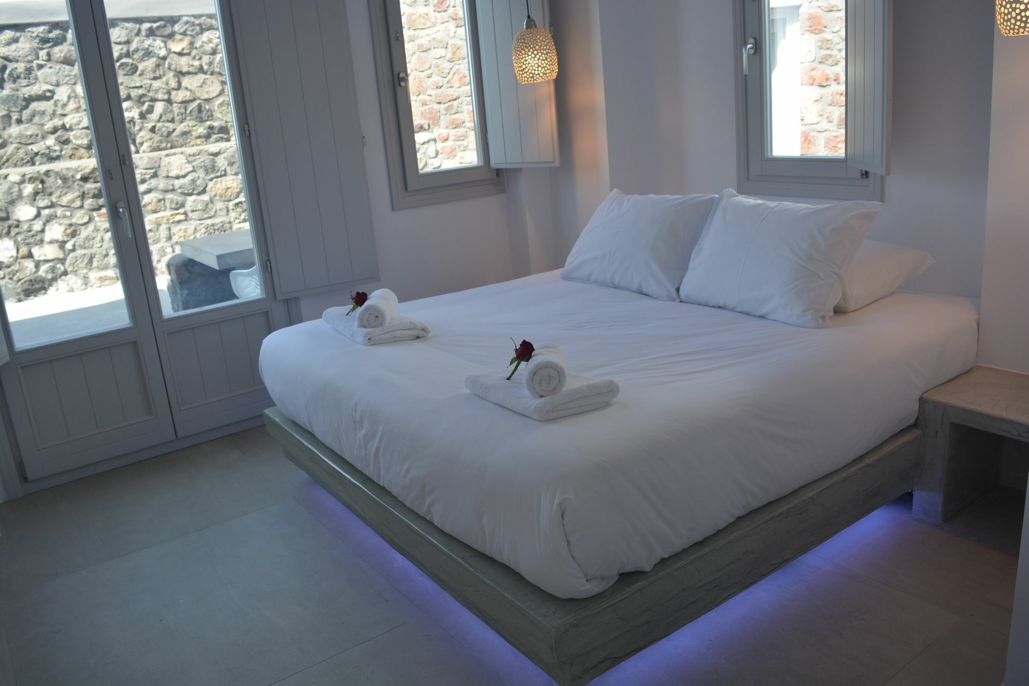 Elysian Santorini Hotel Oia  Ngoại thất bức ảnh